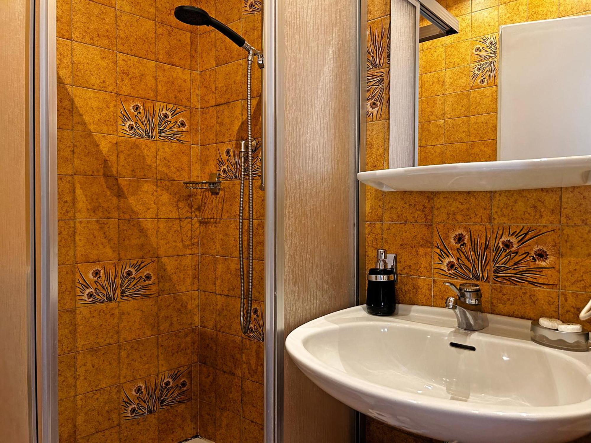 St. Vigilhof Aparthotel Nalles Bagian luar foto
