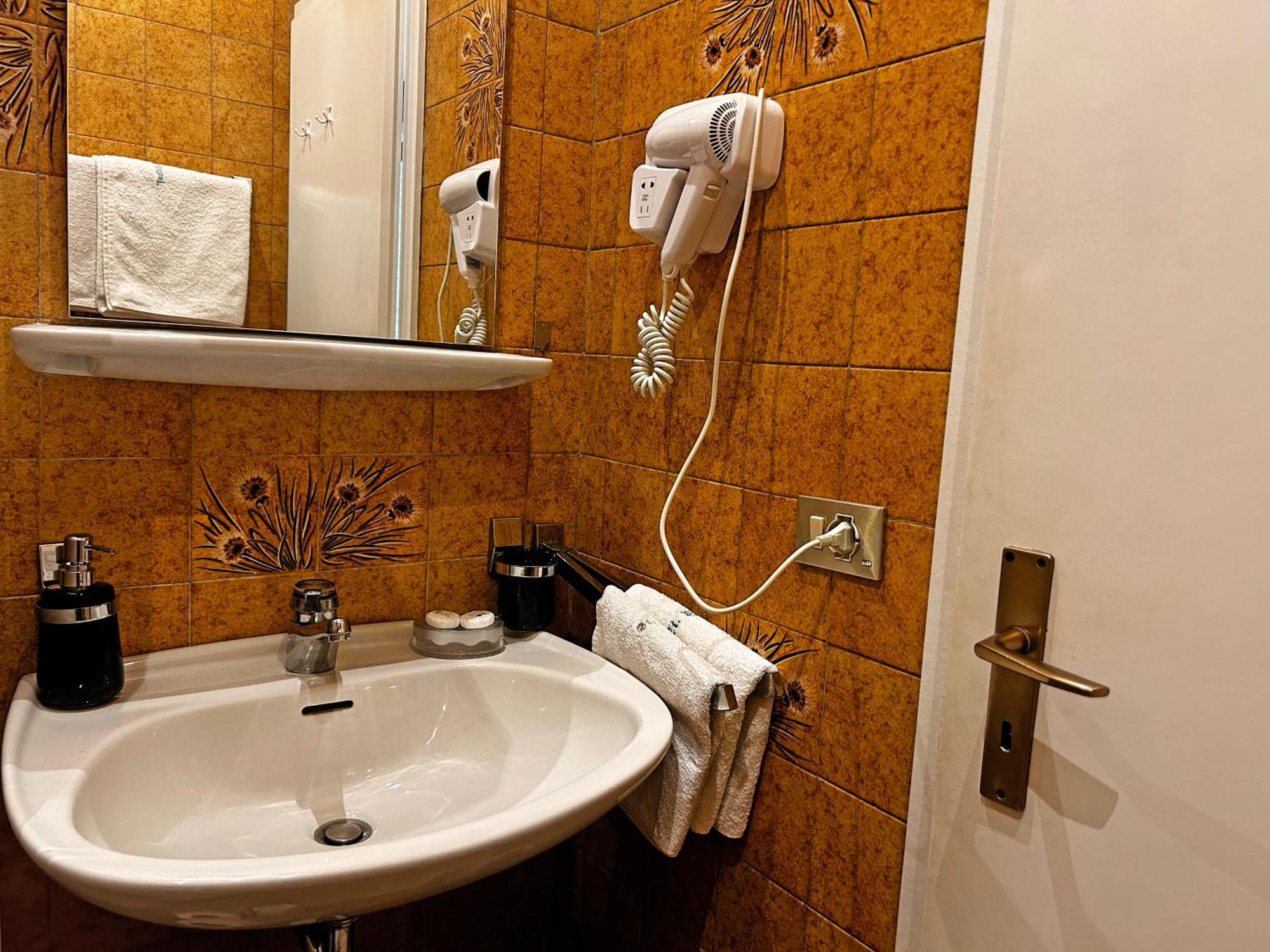 St. Vigilhof Aparthotel Nalles Bagian luar foto