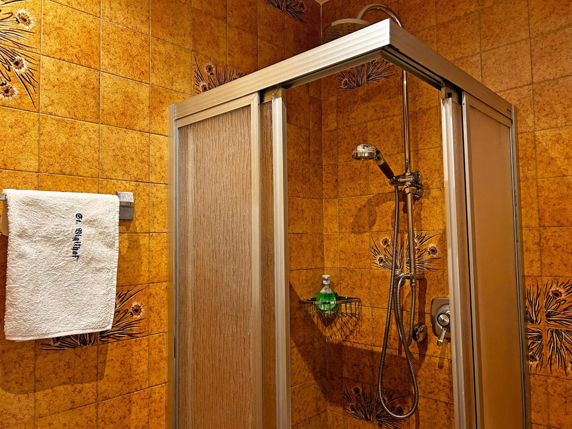 St. Vigilhof Aparthotel Nalles Bagian luar foto
