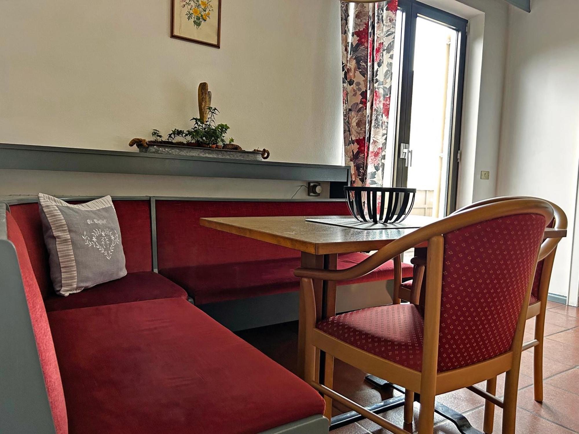 St. Vigilhof Aparthotel Nalles Bagian luar foto